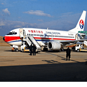 昭通空运公司航空快运业稳步发展的原因是什么？
